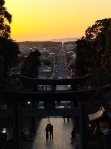 宮地嶽神社の階段の最上段から撮影した画像