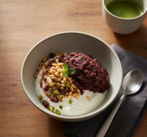 発酵小豆が丼物にトッピングされているが画像