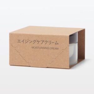 無印良品の英字キングケアクリームが箱に入ってる画像